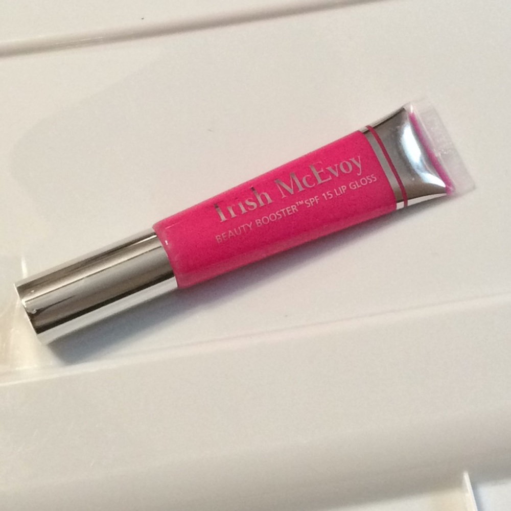 Beauty booster spf lip gloss